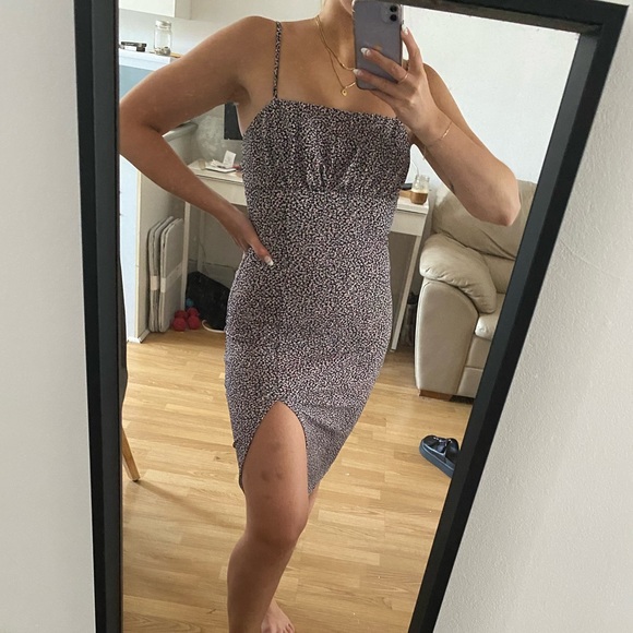 H&M summer dress NEVER WORN - Picture 2 of 2